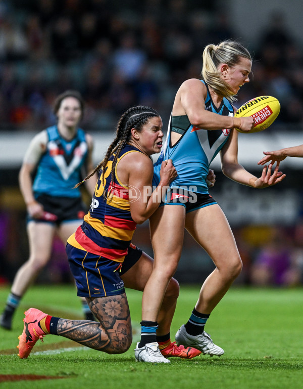 AFLW 2025 Round 11 - Adelaide v Port Adelaide - A-64151277