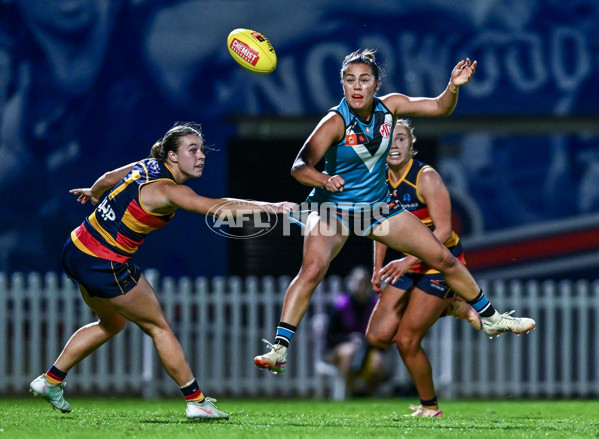 AFLW 2025 Round 11 - Adelaide v Port Adelaide - A-64151296
