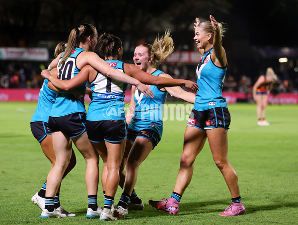 AFLW 2025 Round 11 - Adelaide v Port Adelaide - A-64151361