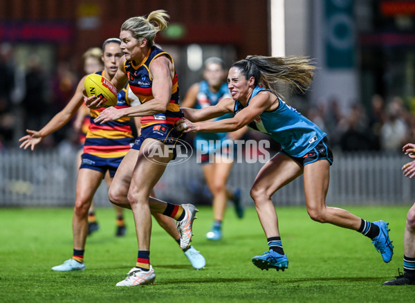 AFLW 2025 Round 11 - Adelaide v Port Adelaide - A-64151667