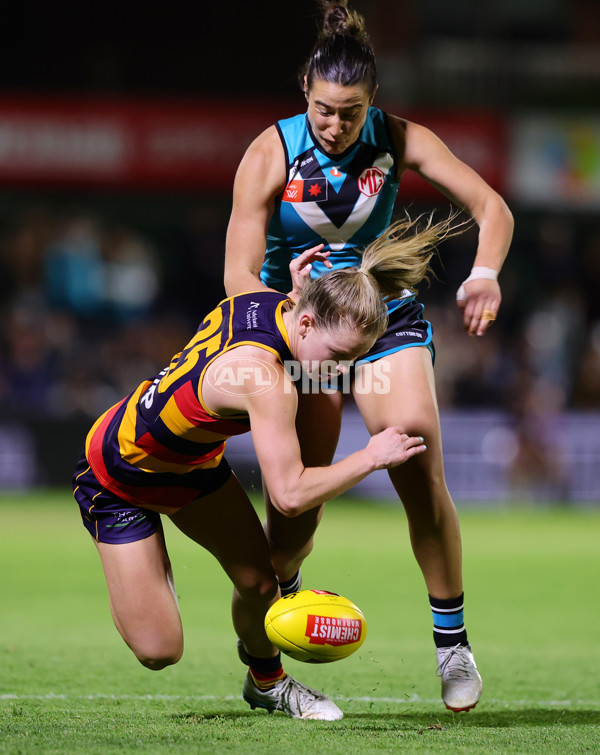 AFLW 2025 Round 11 - Adelaide v Port Adelaide - A-64151685