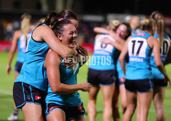 AFLW 2025 Round 11 - Adelaide v Port Adelaide - A-64151708