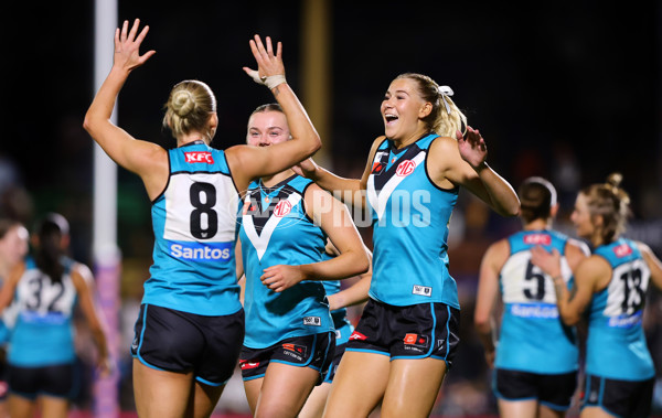 AFLW 2025 Round 11 - Adelaide v Port Adelaide - A-64151746