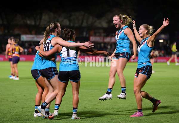 AFLW 2025 Round 11 - Adelaide v Port Adelaide - A-64153687