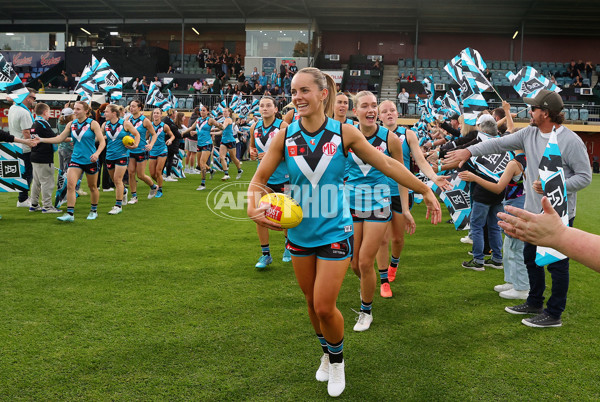 AFLW 2025 Round 11 - Adelaide v Port Adelaide - A-64153784