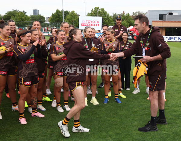 AFLW 2025 Round 11 - Essendon v Hawthorn - A-64158511