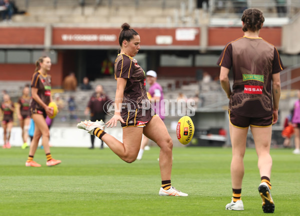 AFLW 2025 Round 11 - Essendon v Hawthorn - A-64159918