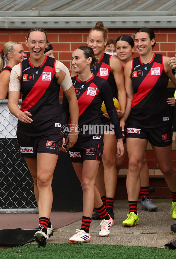 AFLW 2025 Round 11 - Essendon v Hawthorn - A-64162656