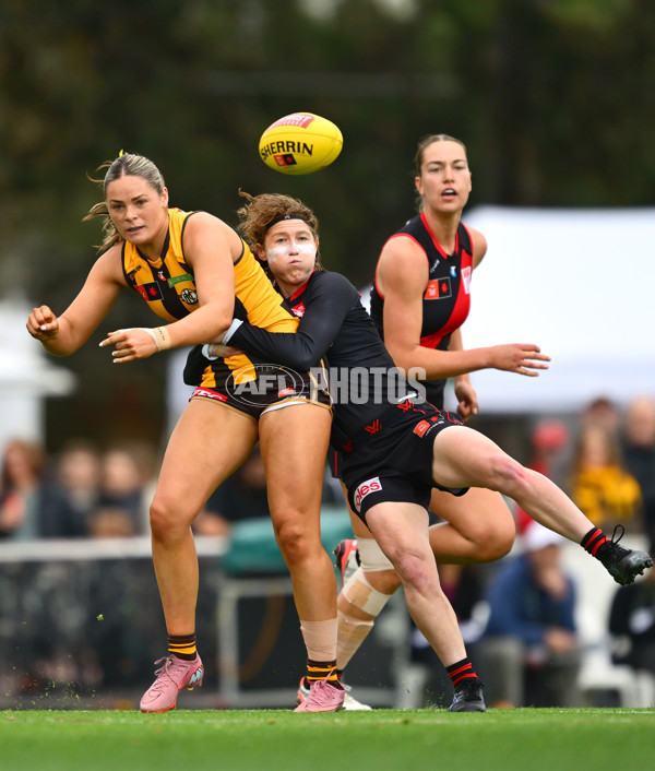 AFLW 2025 Round 11 - Essendon v Hawthorn - A-64162673