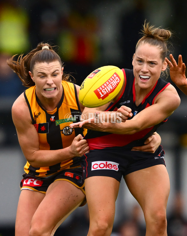 AFLW 2025 Round 11 - Essendon v Hawthorn - A-64163658