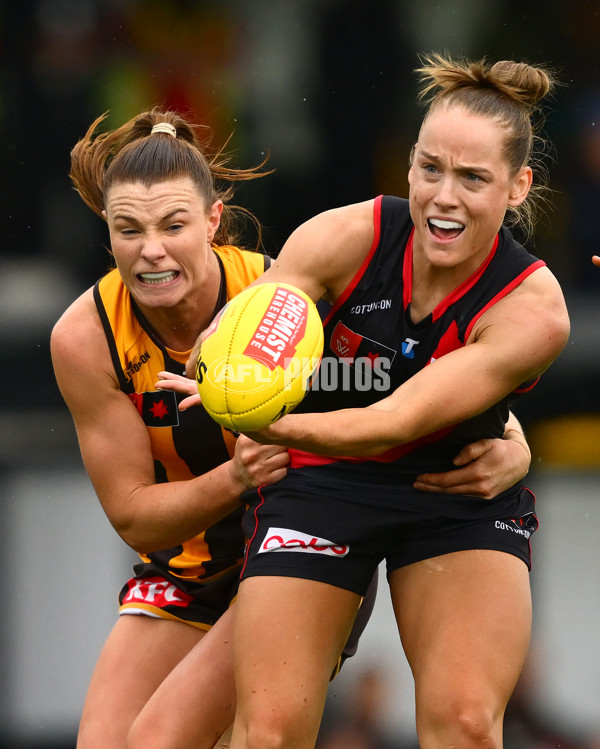 AFLW 2025 Round 11 - Essendon v Hawthorn - A-64165124