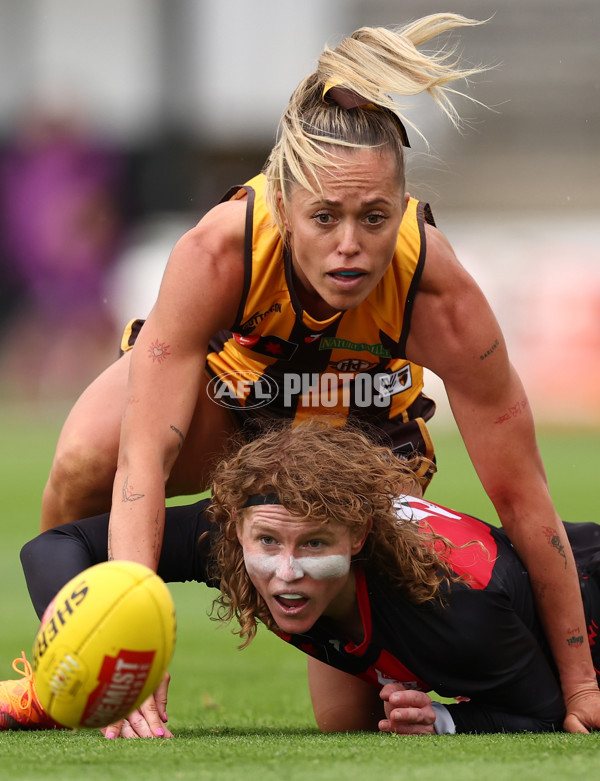 AFLW 2025 Round 11 - Essendon v Hawthorn - A-64165134