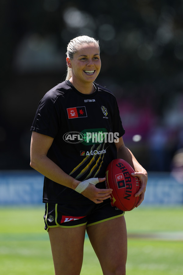 AFLW 2025 Round 11 - Fremantle v Richmond - A-64165184