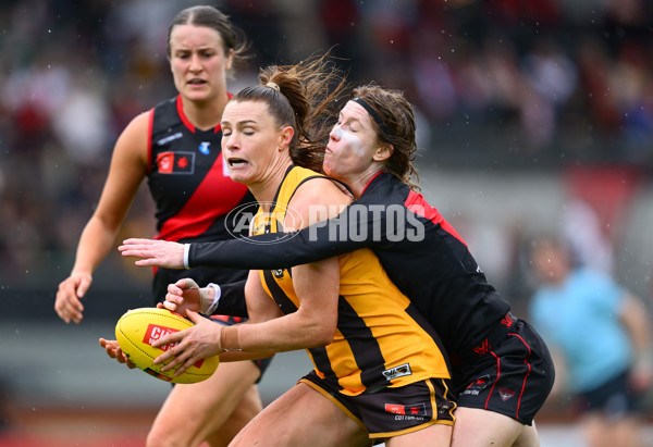 AFLW 2025 Round 11 - Essendon v Hawthorn - A-64166609