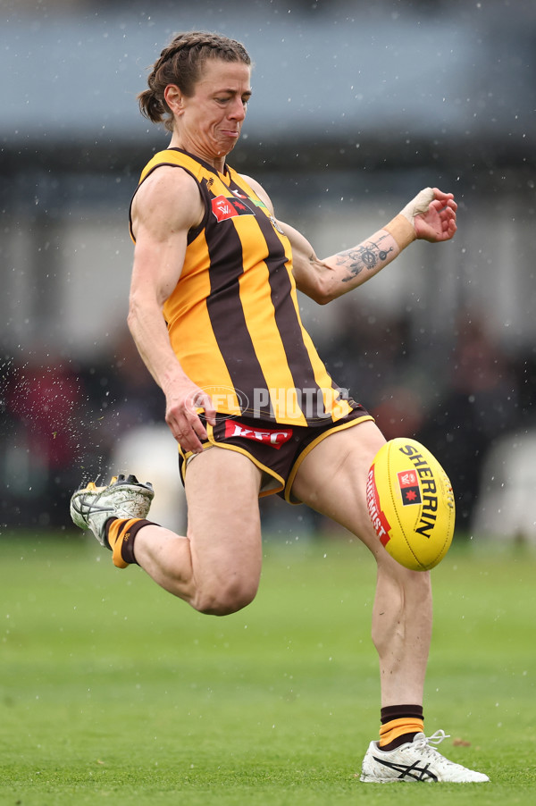 AFLW 2025 Round 11 - Essendon v Hawthorn - A-64167549