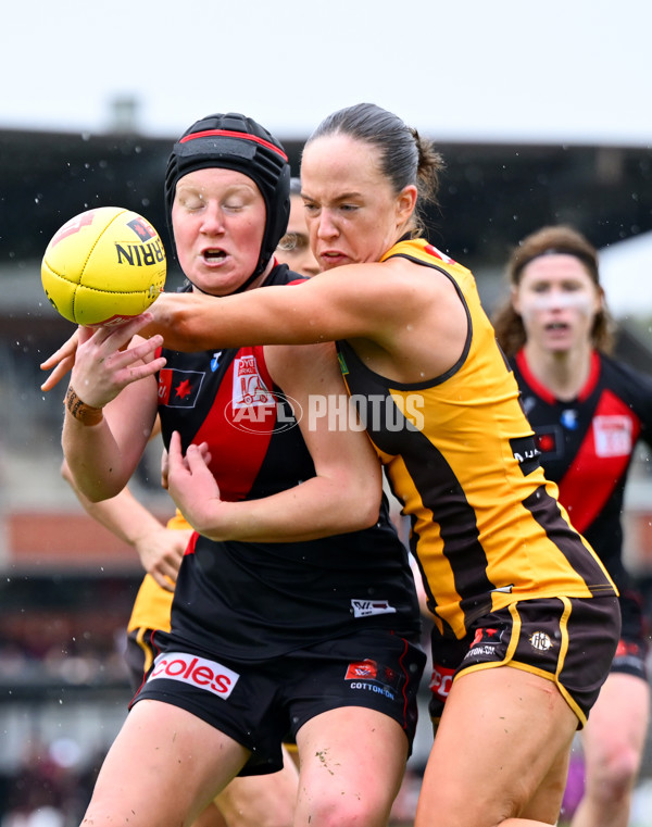 AFLW 2025 Round 11 - Essendon v Hawthorn - A-64169380