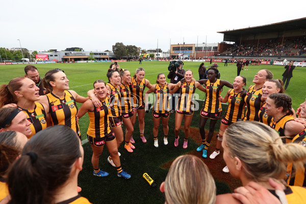 AFLW 2025 Round 11 - Essendon v Hawthorn - A-64169921