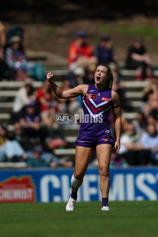 AFLW 2025 Round 11 - Fremantle v Richmond - A-64171903
