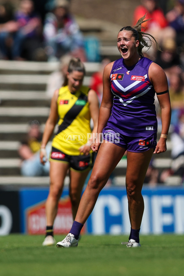 AFLW 2025 Round 11 - Fremantle v Richmond - A-64171931
