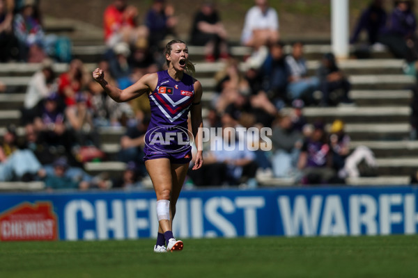 AFLW 2025 Round 11 - Fremantle v Richmond - A-64172604