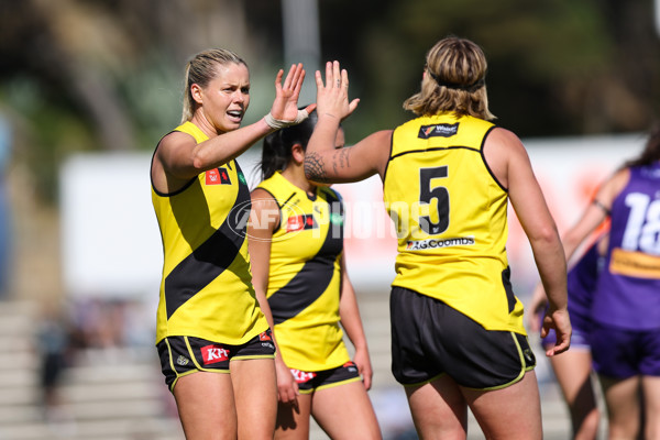 AFLW 2025 Round 11 - Fremantle v Richmond - A-64172647