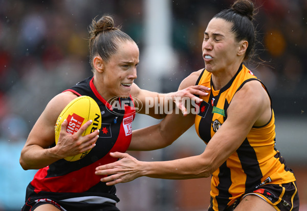 AFLW 2025 Round 11 - Essendon v Hawthorn - A-64172654