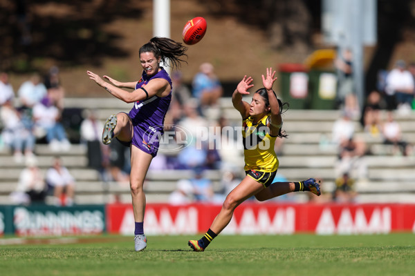 AFLW 2025 Round 11 - Fremantle v Richmond - A-64174213