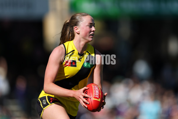 AFLW 2025 Round 11 - Fremantle v Richmond - A-64174226
