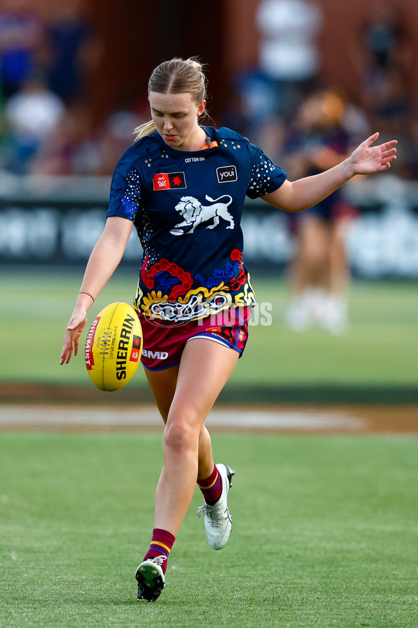 AFLW 2025 Round 11 - Brisbane v Melbourne - A-64175302
