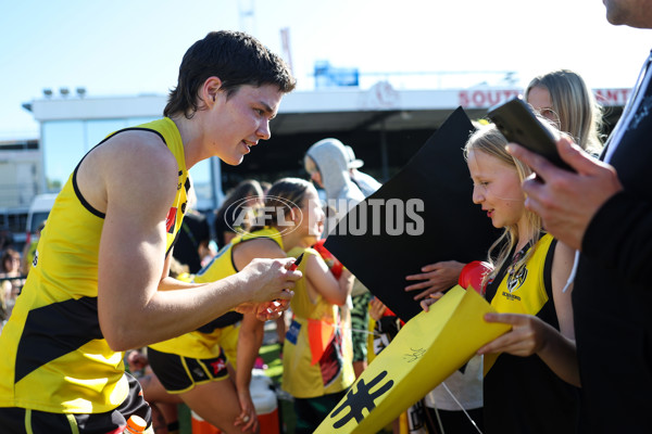 AFLW 2025 Round 11 - Fremantle v Richmond - A-64175329