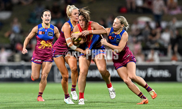 AFLW 2025 Round 11 - Brisbane v Melbourne - A-64175349