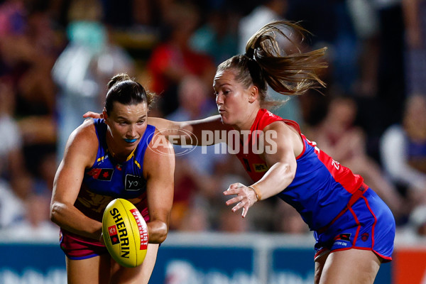 AFLW 2025 Round 11 - Brisbane v Melbourne - A-64175351