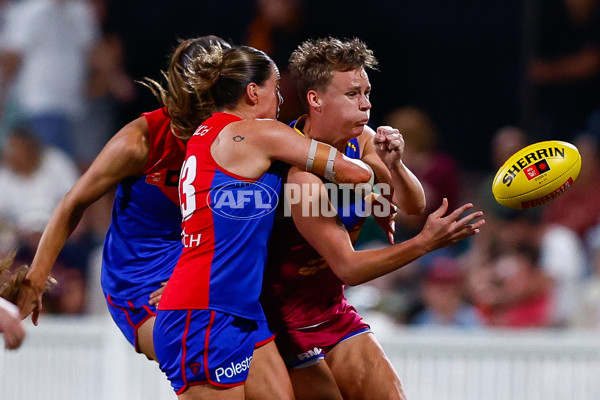 AFLW 2025 Round 11 - Brisbane v Melbourne - A-64175394