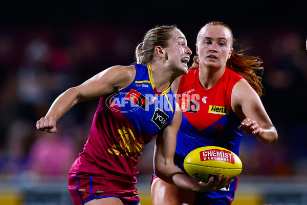 AFLW 2025 Round 11 - Brisbane v Melbourne - A-64176420