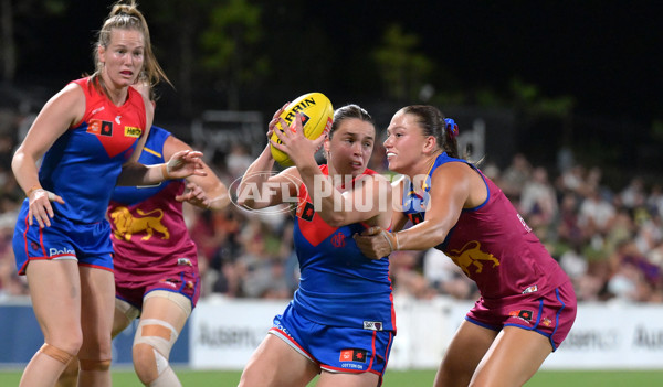AFLW 2025 Round 11 - Brisbane v Melbourne - A-64176444