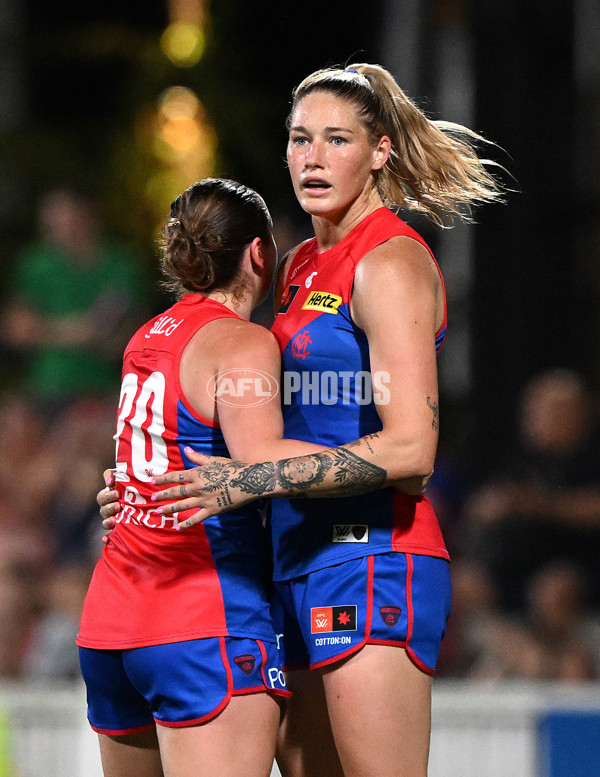 AFLW 2025 Round 11 - Brisbane v Melbourne - A-64176510