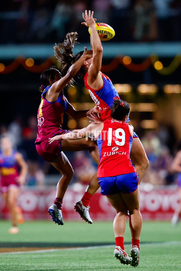 AFLW 2025 Round 11 - Brisbane v Melbourne - A-64177645