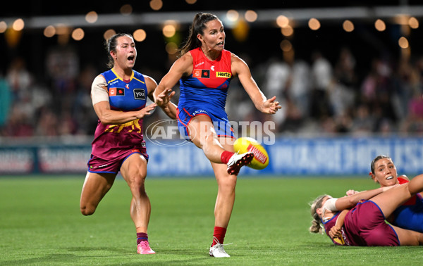 AFLW 2025 Round 11 - Brisbane v Melbourne - A-64177682