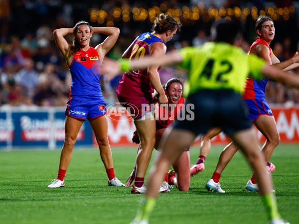 AFLW 2025 Round 11 - Brisbane v Melbourne - A-64177698