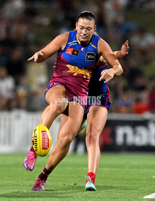 AFLW 2025 Round 11 - Brisbane v Melbourne - A-64177706