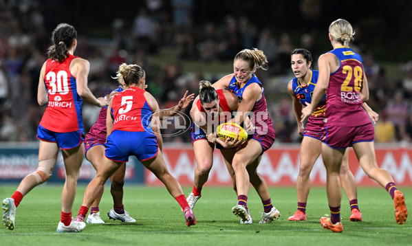 AFLW 2025 Round 11 - Brisbane v Melbourne - A-64177709