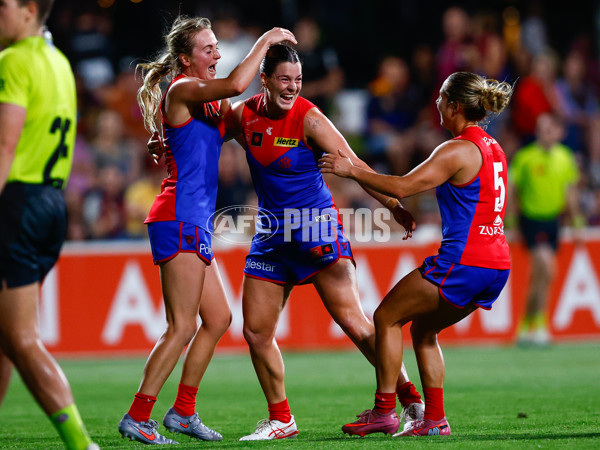 AFLW 2025 Round 11 - Brisbane v Melbourne - A-64177712