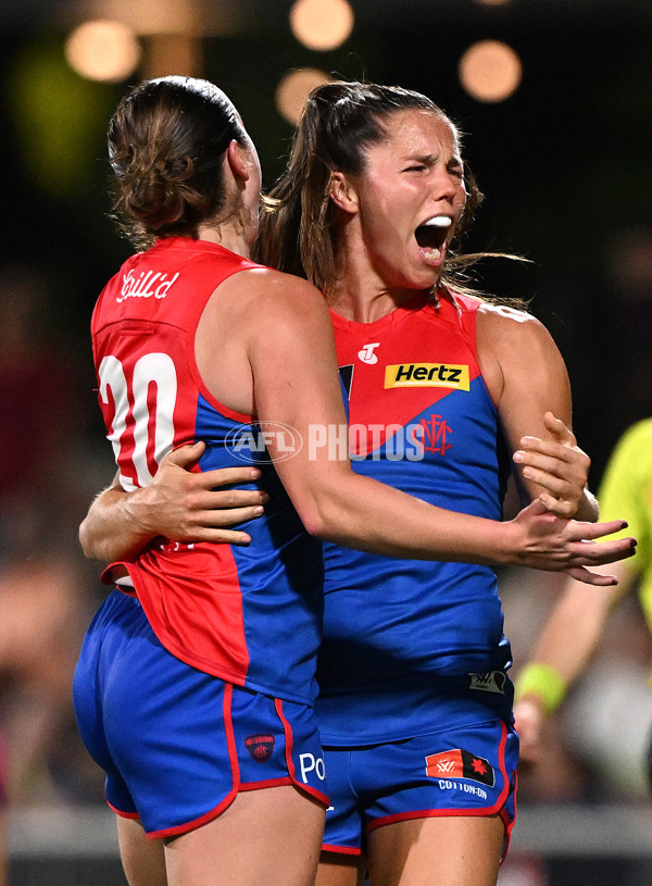 AFLW 2025 Round 11 - Brisbane v Melbourne - A-64179042
