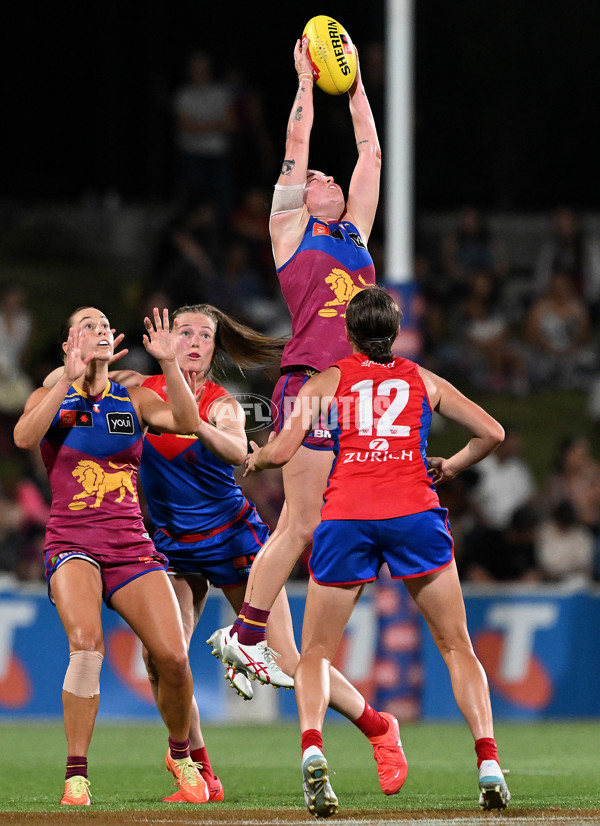 AFLW 2025 Round 11 - Brisbane v Melbourne - A-64179093