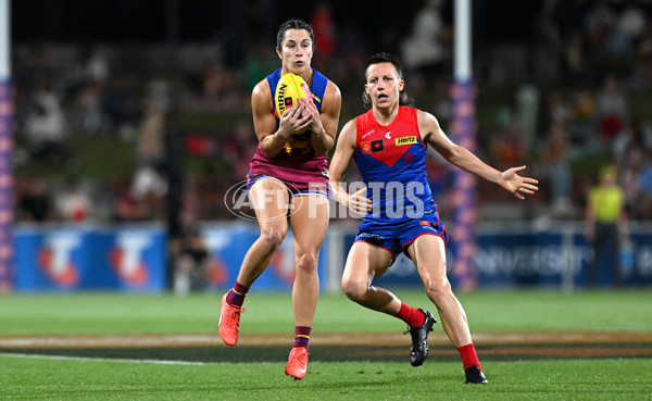 AFLW 2025 Round 11 - Brisbane v Melbourne - A-64180151
