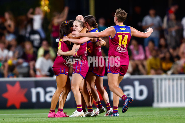 AFLW 2025 Round 11 - Brisbane v Melbourne - A-64180185