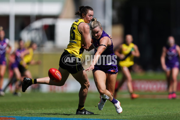 AFLW 2025 Round 11 - Fremantle v Richmond - A-64181469
