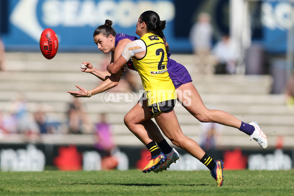 AFLW 2025 Round 11 - Fremantle v Richmond - A-64181473