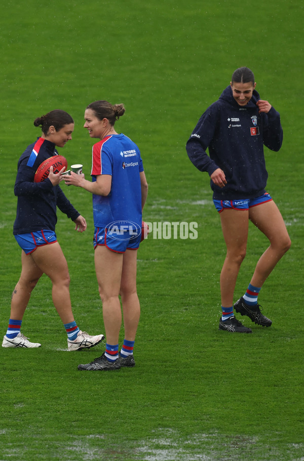 AFLW 2025 Round 11 - Western Bulldogs v Geelong - A-64181494