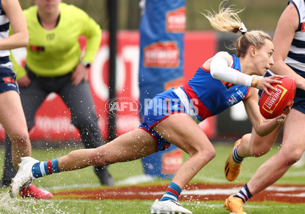 AFLW 2025 Round 11 - Western Bulldogs v Geelong - A-64181559